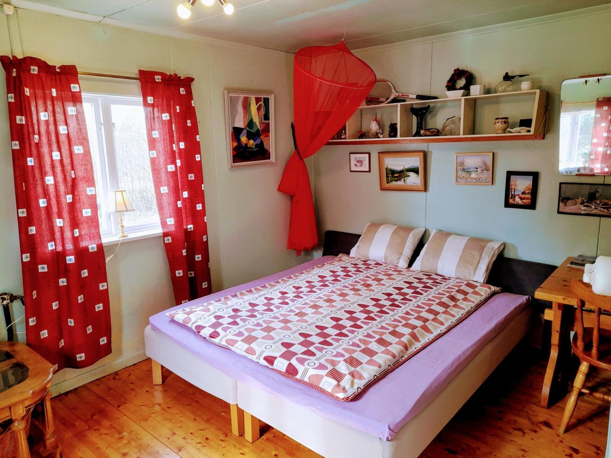 Summer Bedroom, Outside Toilet, Shower, Kitchen. 120 M From Sandbach. Bracke  Екстер'єр фото